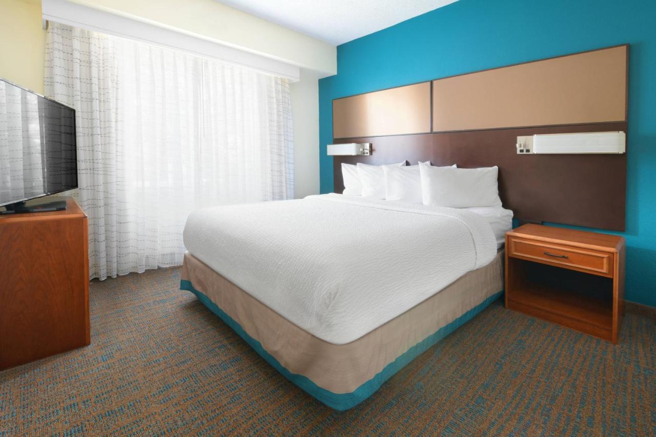 Residence Inn Dallas Park Central Экстерьер фото