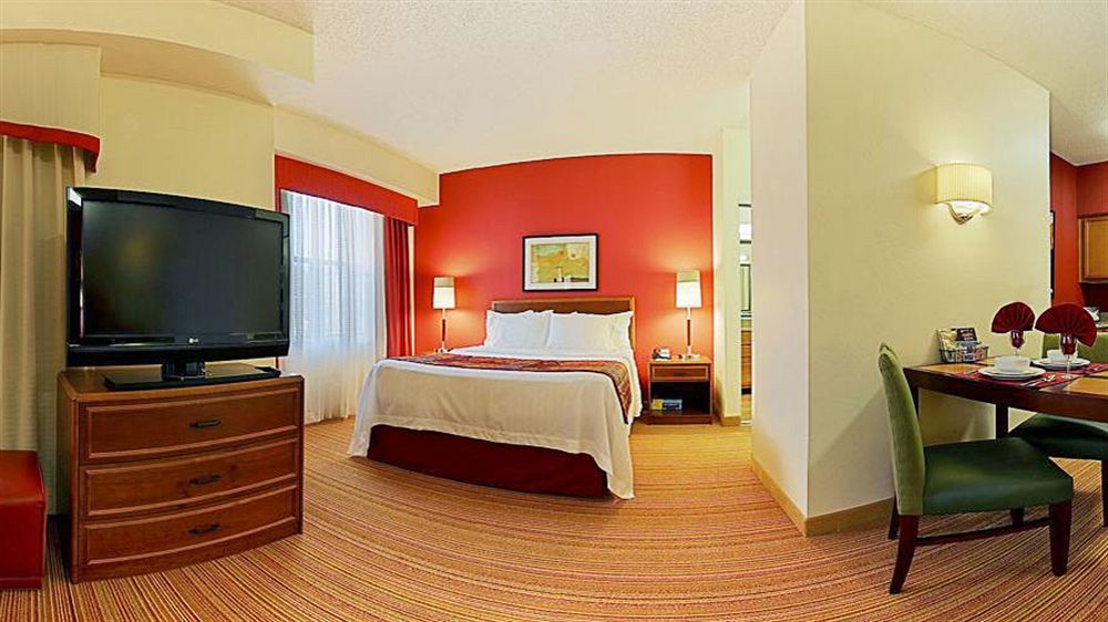 Residence Inn Dallas Park Central Экстерьер фото