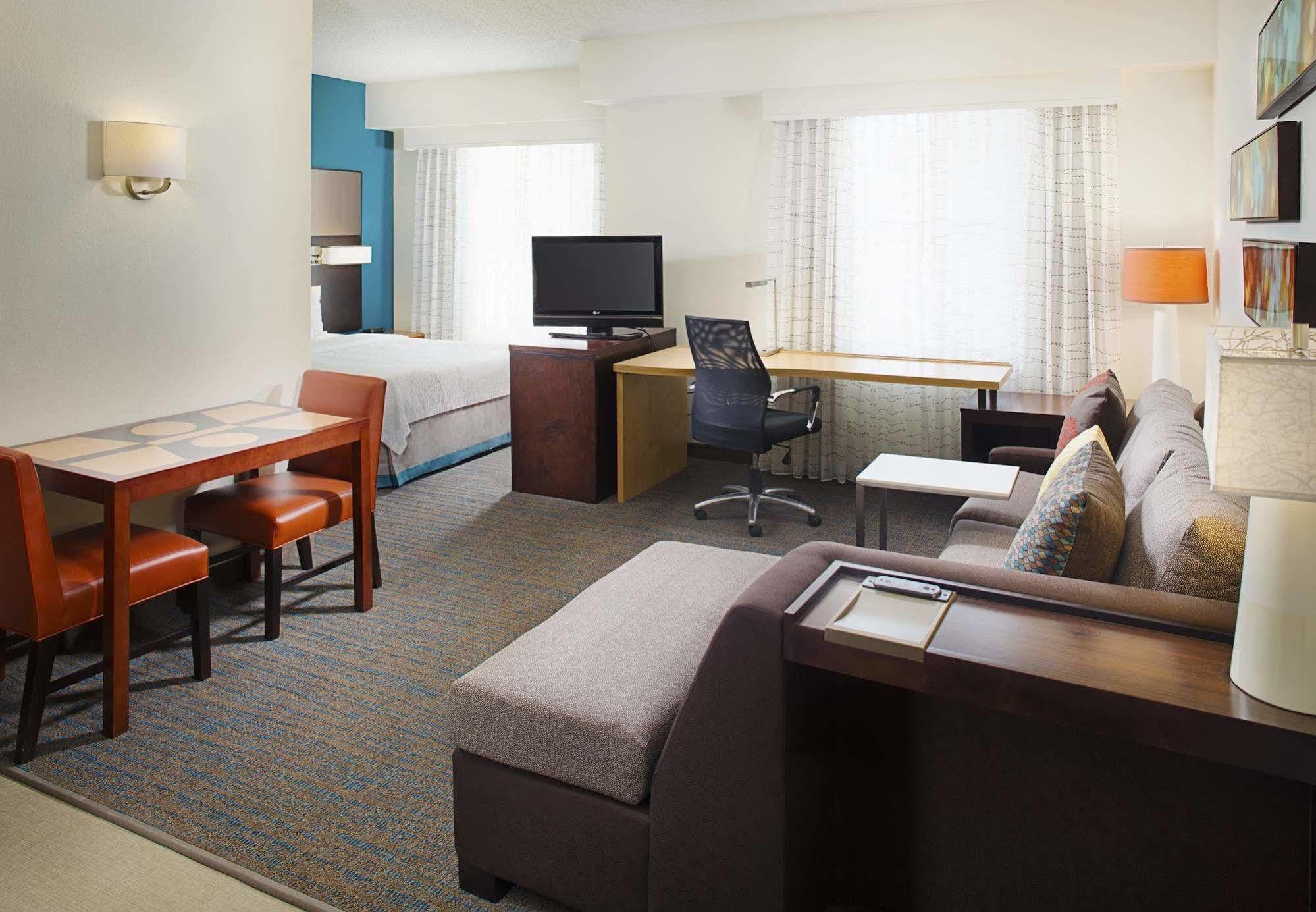 Residence Inn Dallas Park Central Экстерьер фото